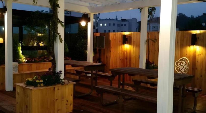 Myeongdong Mom House 2*