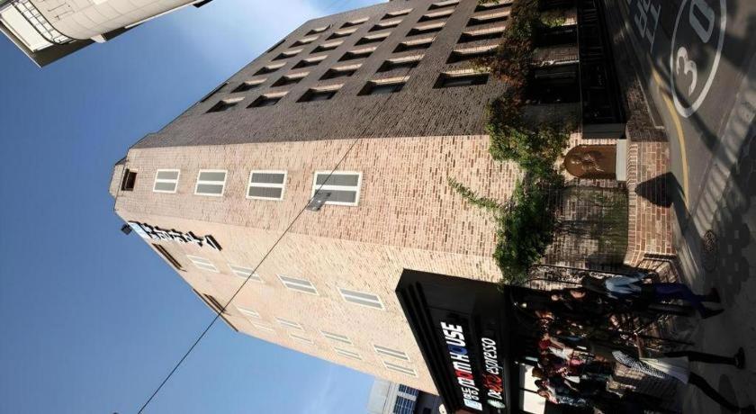 Hotel Myeongdong Mom House Seoul