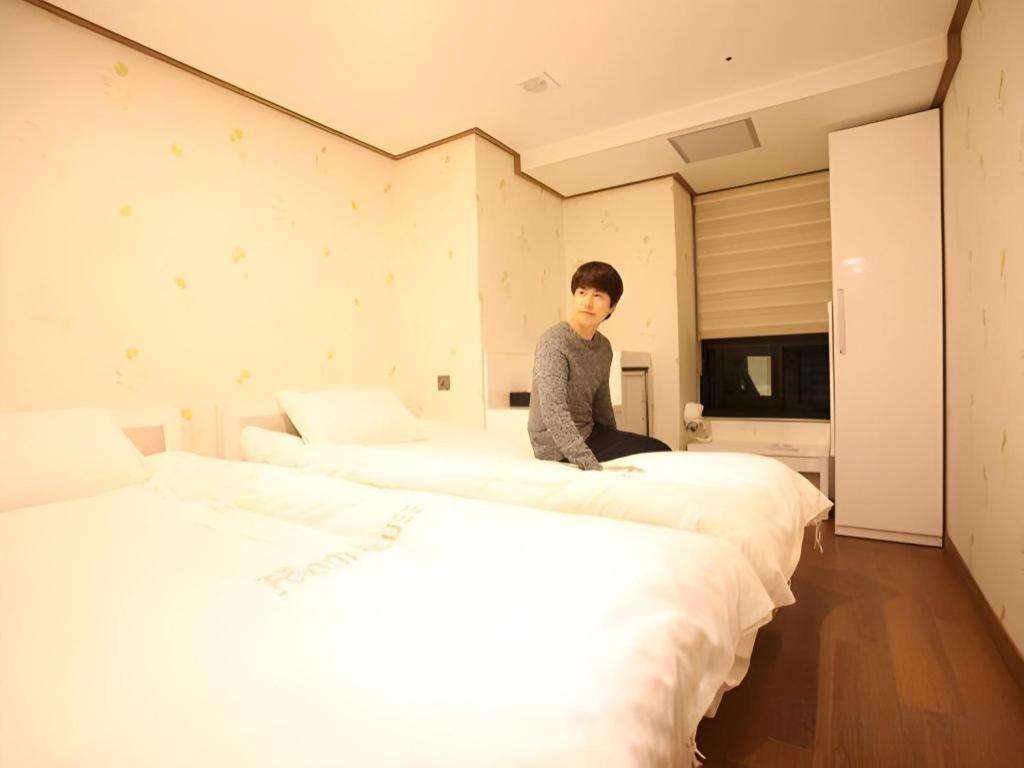 Hotel Myeongdong Mom House 2*