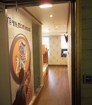 Myeongdong Mom House Hotel 2*