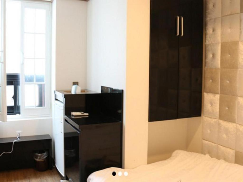 Hotel Myeongdong Mom House